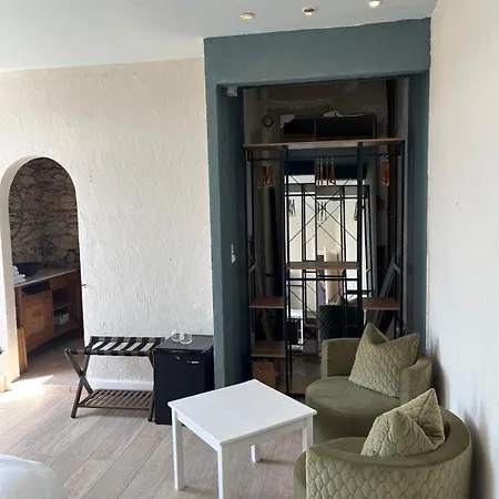 Domaine Du Baron Bed & Breakfast Alzonne