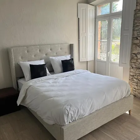 Bed & Breakfast Domaine Du Baron Alzonne