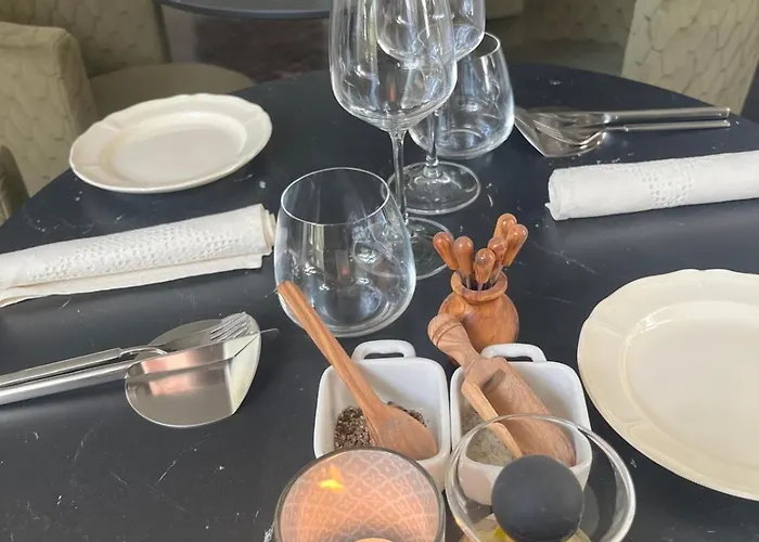 Alojamento de Acomodação e Pequeno-almoço Domaine Du Baron Alzonne