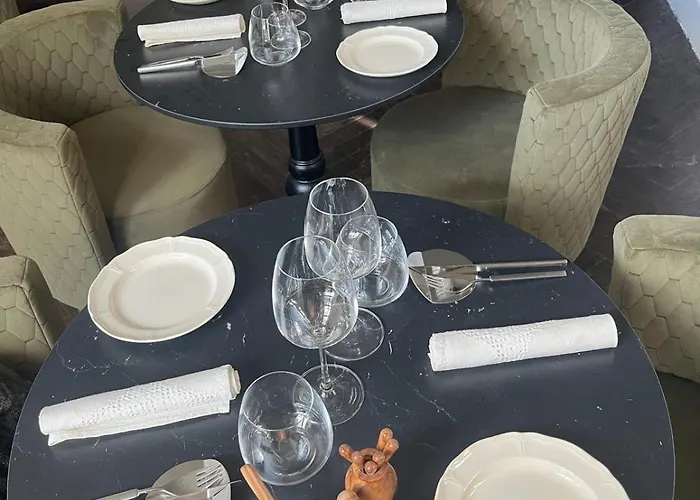 Alojamento de Acomodação e Pequeno-almoço Domaine Du Baron 3*